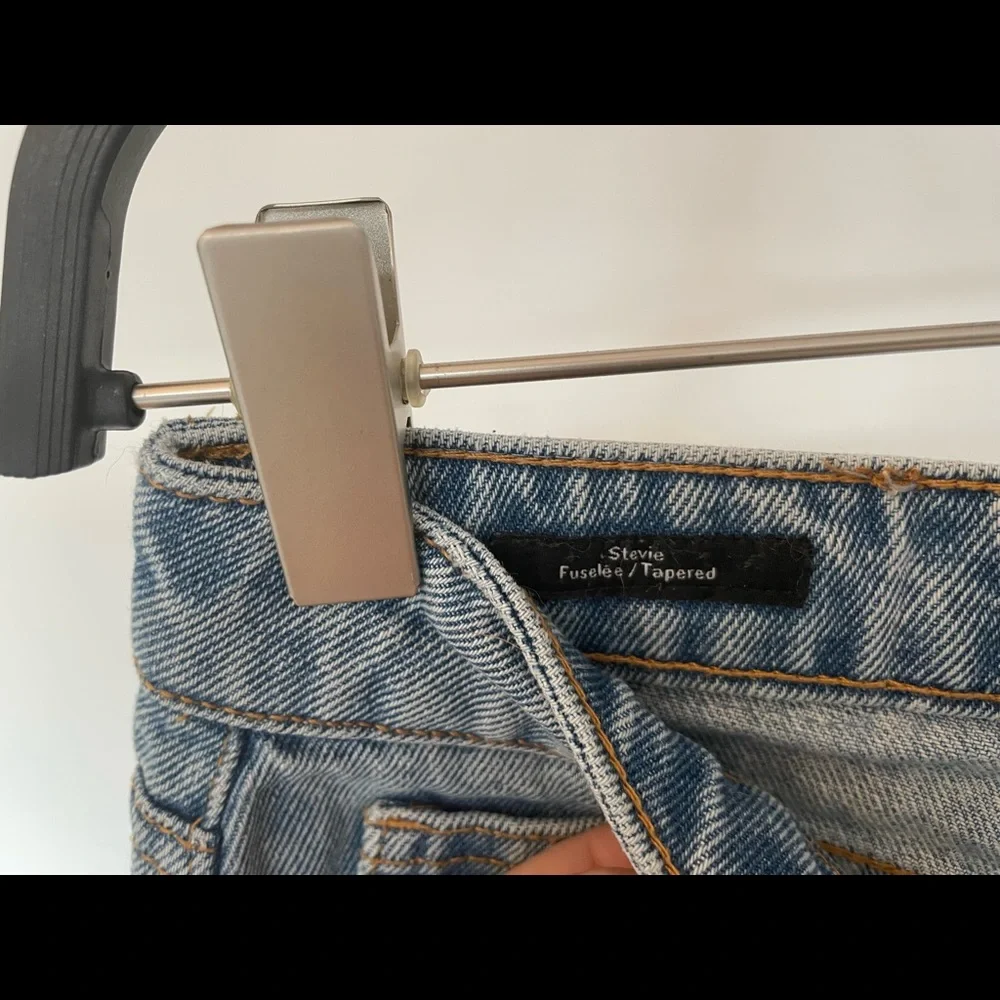 The Stevie High Waisted Non-Stretch Jean in Light Indigo - Picture 4 of 6